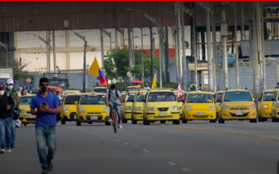 ¿Es viable la extinción de dominio a carros que bloqueen vías?