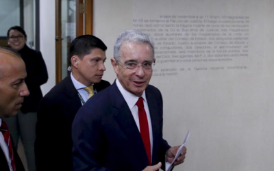 Colombia: Jueza rechaza petición de cerrar proceso de Uribe